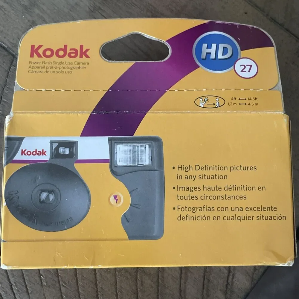 Kodak Single‎ Use Power Flash HD 35mm Disposable Camera 27 exposure EXPIRED 9/22